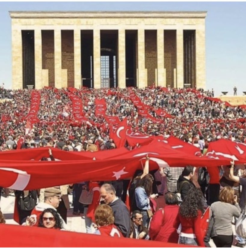 Özgün ilke ve devrimlerinizle
asil #TürkUlusu’nun yaşam kaynağı ve yaşam biçimi olan siz

yüce  Önderimiz #ATATÜRK ,

gönüllerimize aktığınızın 87. yıl dönümünde sizi derin saygı,sevgi, sonsuz minnet ve özlemle anıyor,

aziz hatıranız önünde saygıyla eğiliyoruz…🇹🇷🥀