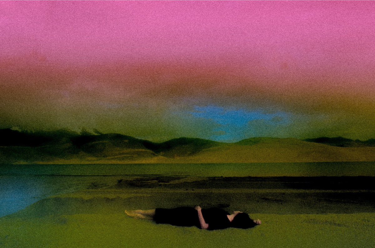 canvasoul_'s tweet image. we are so lightly here