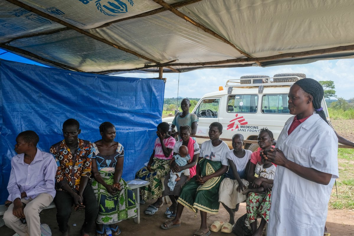 🔴A #Adi (Ituri), +45 000 réfugiés sud-soudanais, en majorité des femmes et enfants, sont confrontés à une précarité sans précédent maquant de tout. <a href="/MSFcongo/">MSF RDC</a>  appelle à une mobilisation urgente pour renforcer les efforts multisectoriels➡️ t.ly/q6IAC