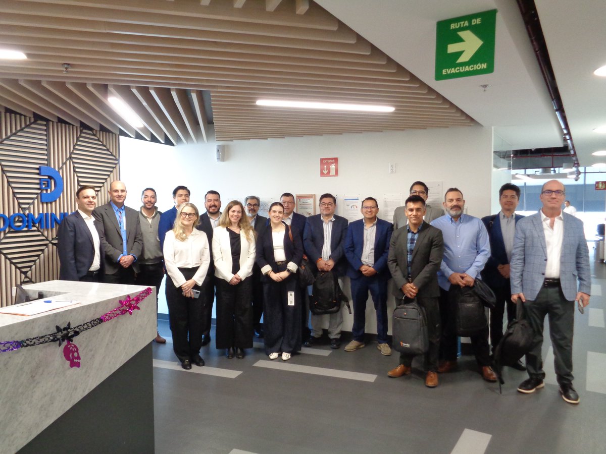 RADdatacomms's tweet image. We joined the Israeli Export Institute’s telecommunications delegation to Colombia and Mexico. Our very own Andres Giraldo &amp;amp; Carlos Iglesias Tavernier had a great experience sharing our Carrier Edge and Smart IoT innovations with the key CSPs in both countries. ¡Vamos RAD!