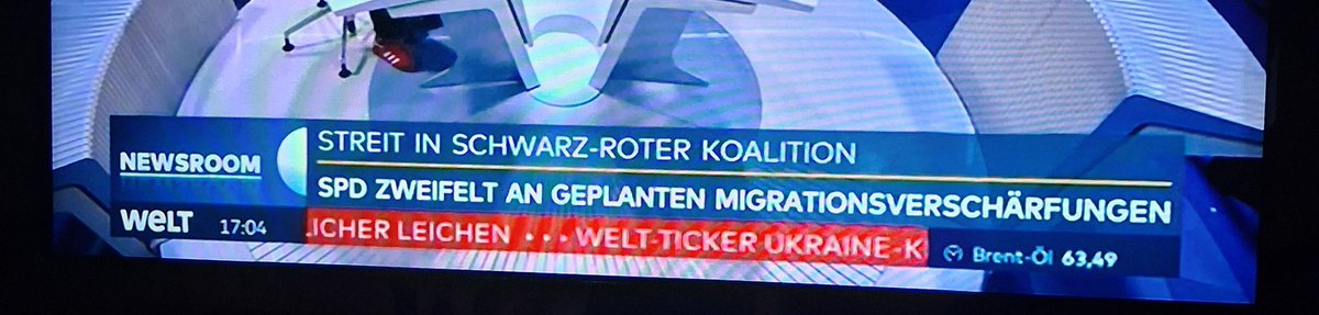 SandraausD's tweet image. 🤣🤣🤣🤣
Diese Regierung ist eine Lachnummer!
Es gibt schon wieder Streit 🤦‍♀️
Die SPD zweifelt an der Verschärfung der Migrationspolitik🙄
Diese Koalition ist der Sargnagel Deutschlands!
#SPD
#Merzkannesnicht