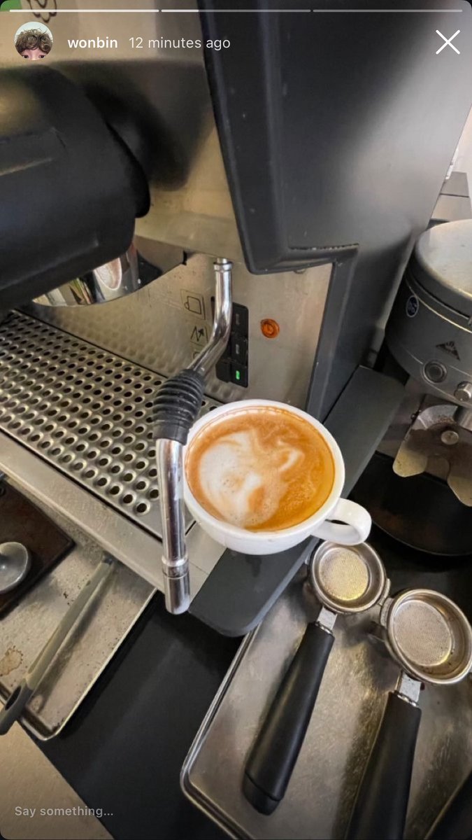 wonpapers's tweet image. tonnen few tweets au i thought we're meant to be #2