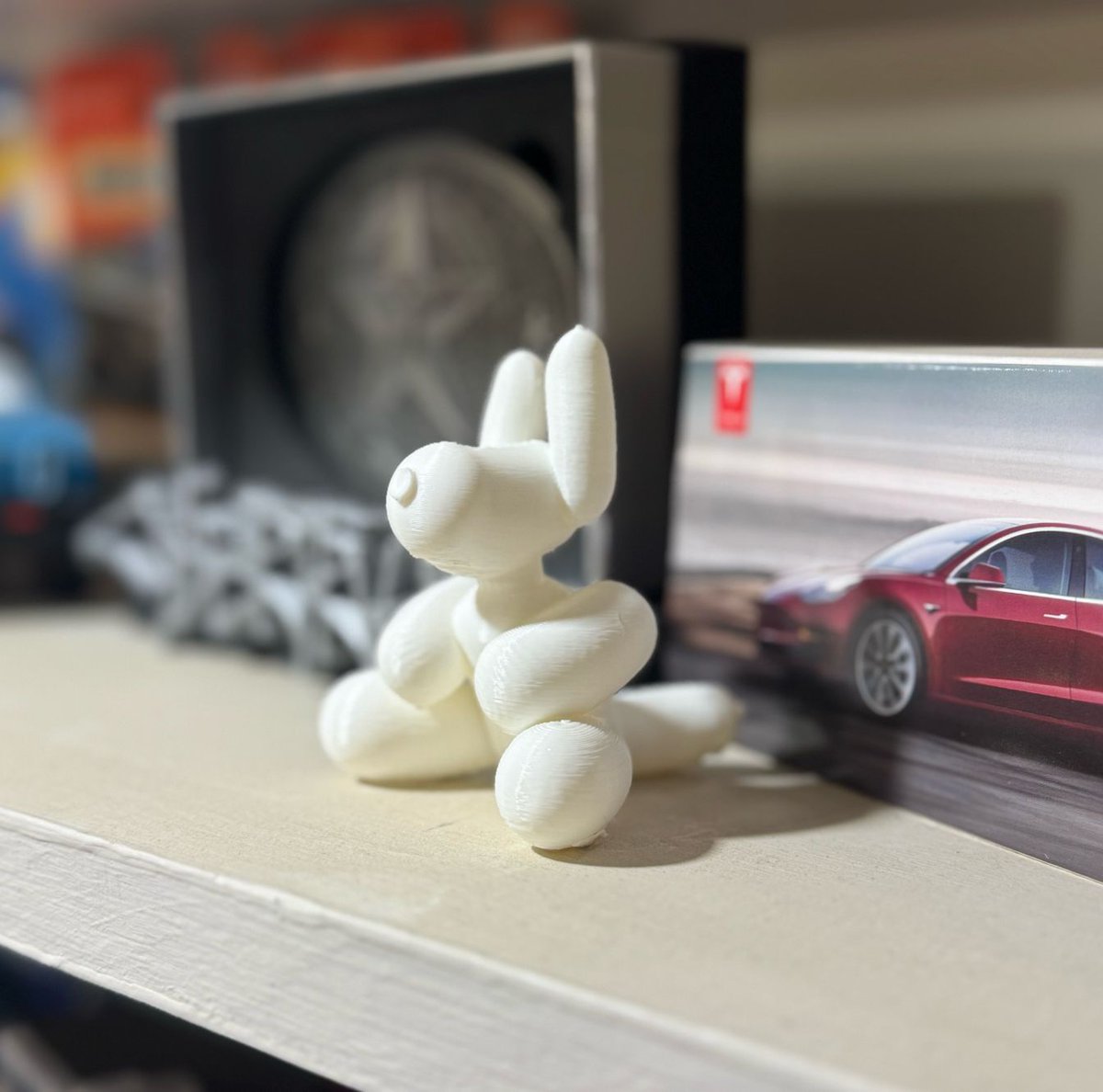 Look at this awesome mini-Dogmode pup I was able to 3D print! 

I’m going to give 3 of these away to random TesCalendar customers! 

How to enter? Buy a 2026 TesCalendar!

Already bought one? Awesome - you’re entered! 

Thanks to <a href="/grumpytesla_/">Stanley</a> for the file!