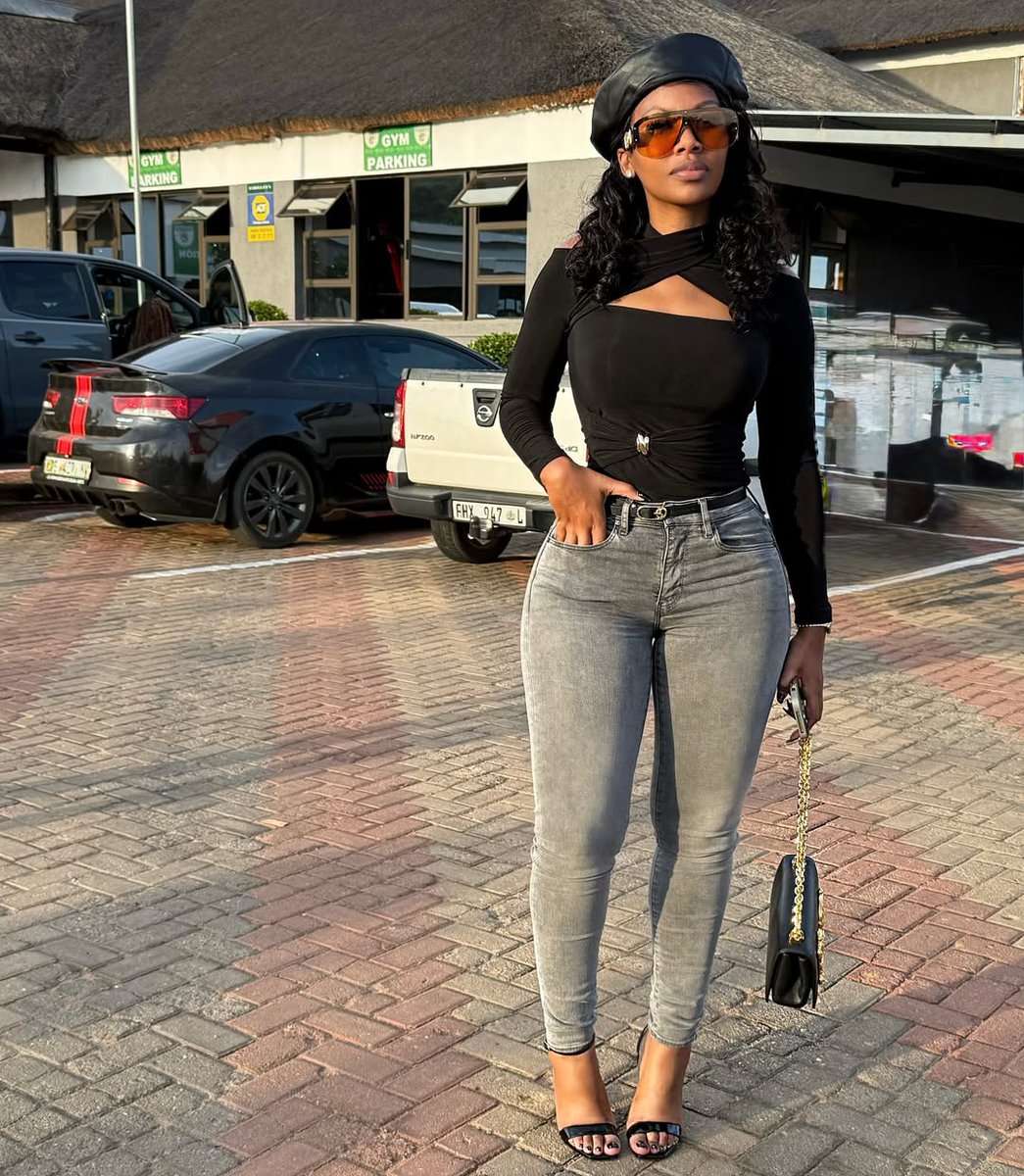 Palesa Helen tweet media