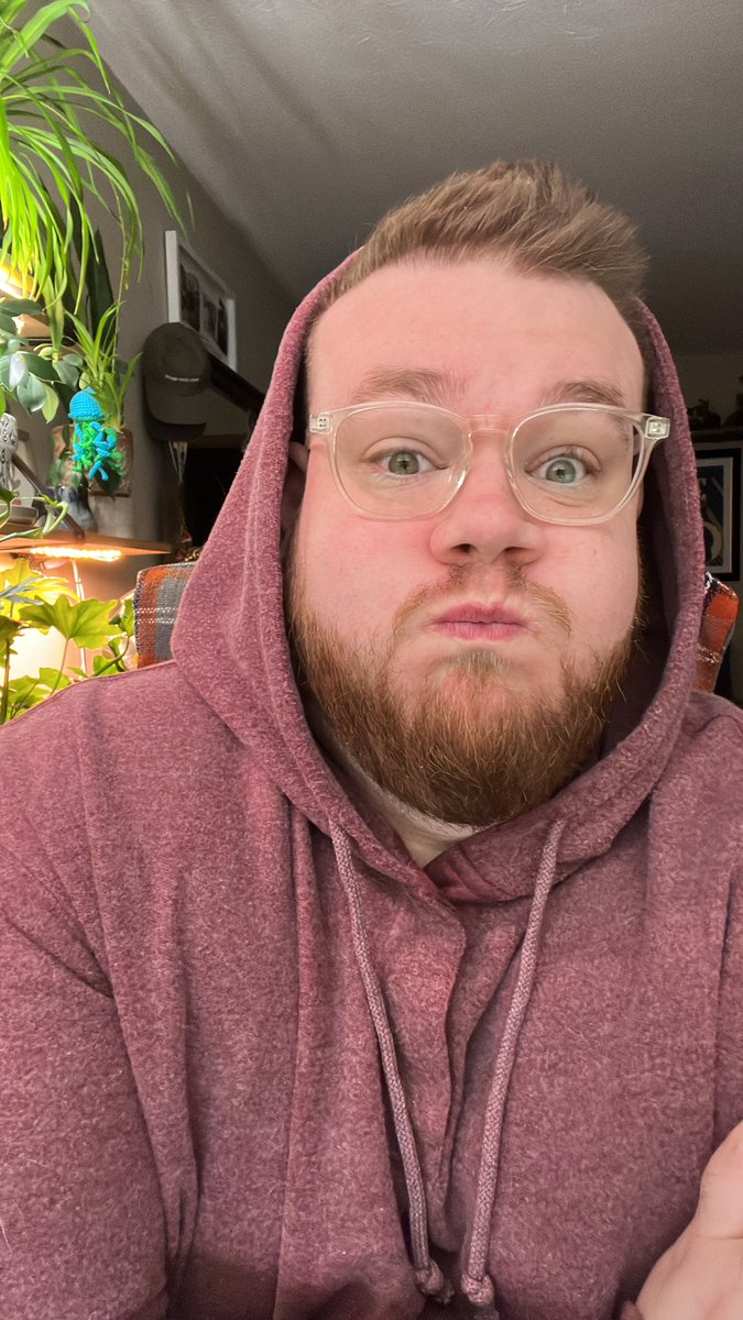 AKbear25 tweet media