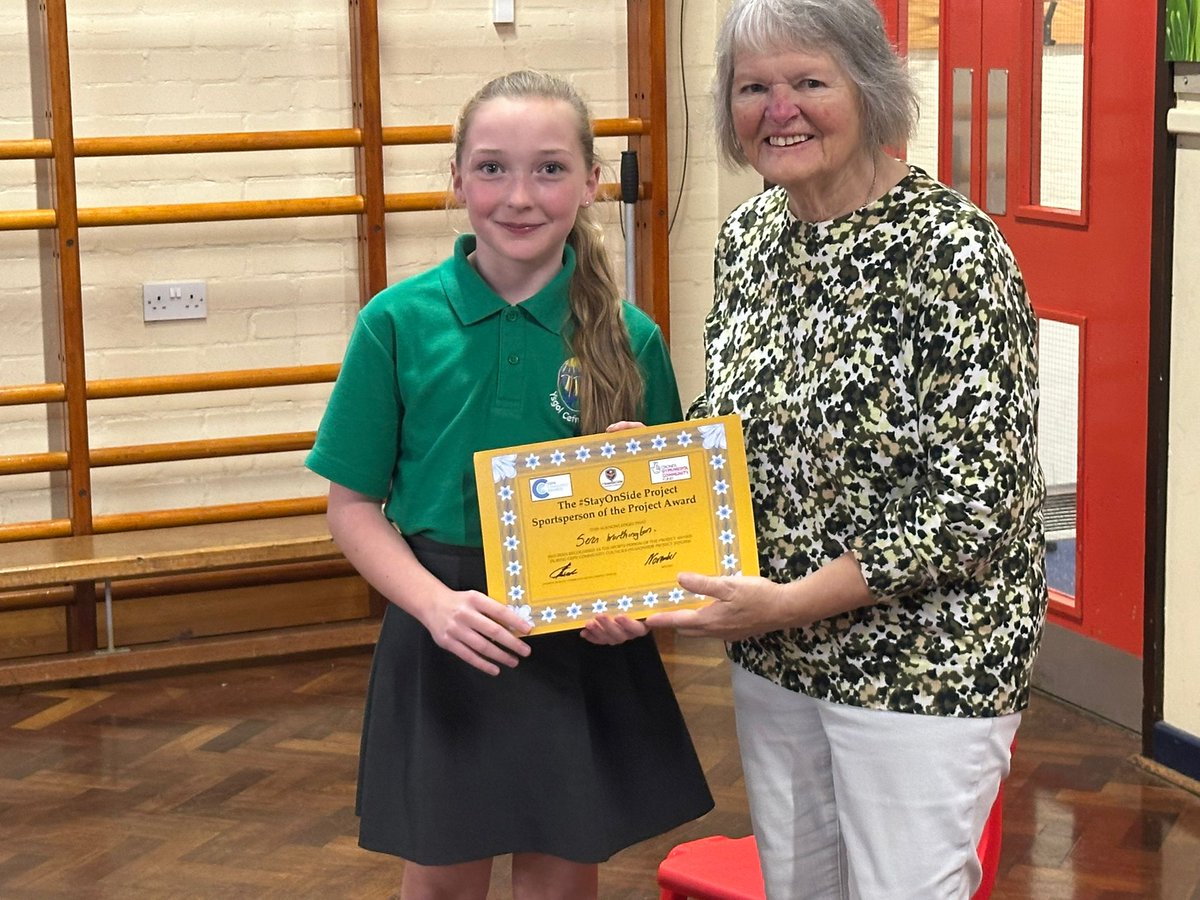 CefnCouncil's tweet image. 🎓 Huge well done to Ysgol Cefn Mawr Yr 6 for a brilliant #StayOnSide presentation!

They shared fun facts (like ASB doesn’t happen in Antarctica 🧊), celebrated community heroes &amp;amp; showed off handball skills! 🏐

Congrats to all graduates! 🌟👏 

Funded by @TNLComFundWales