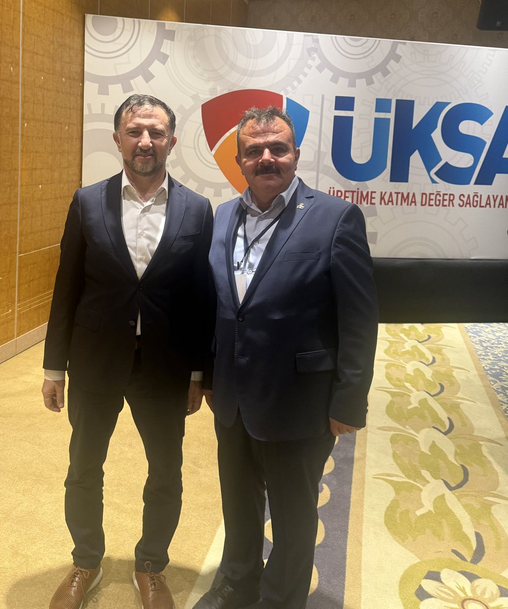 Havacılık ile yapacağımız yatırım öncesi son toplantımızda TUSAŞ Genel müdürü Sayın Mehmet Demiroğlu ile bir araya geldik
<a href="/TUSAS_TR/">Türk Havacılık Uzay Sanayii</a> 
<a href="/dr_mdemiroglu/">Dr. Mehmet Demiroğlu</a> 
<a href="/uksaddernek/">ÜKSAD</a>