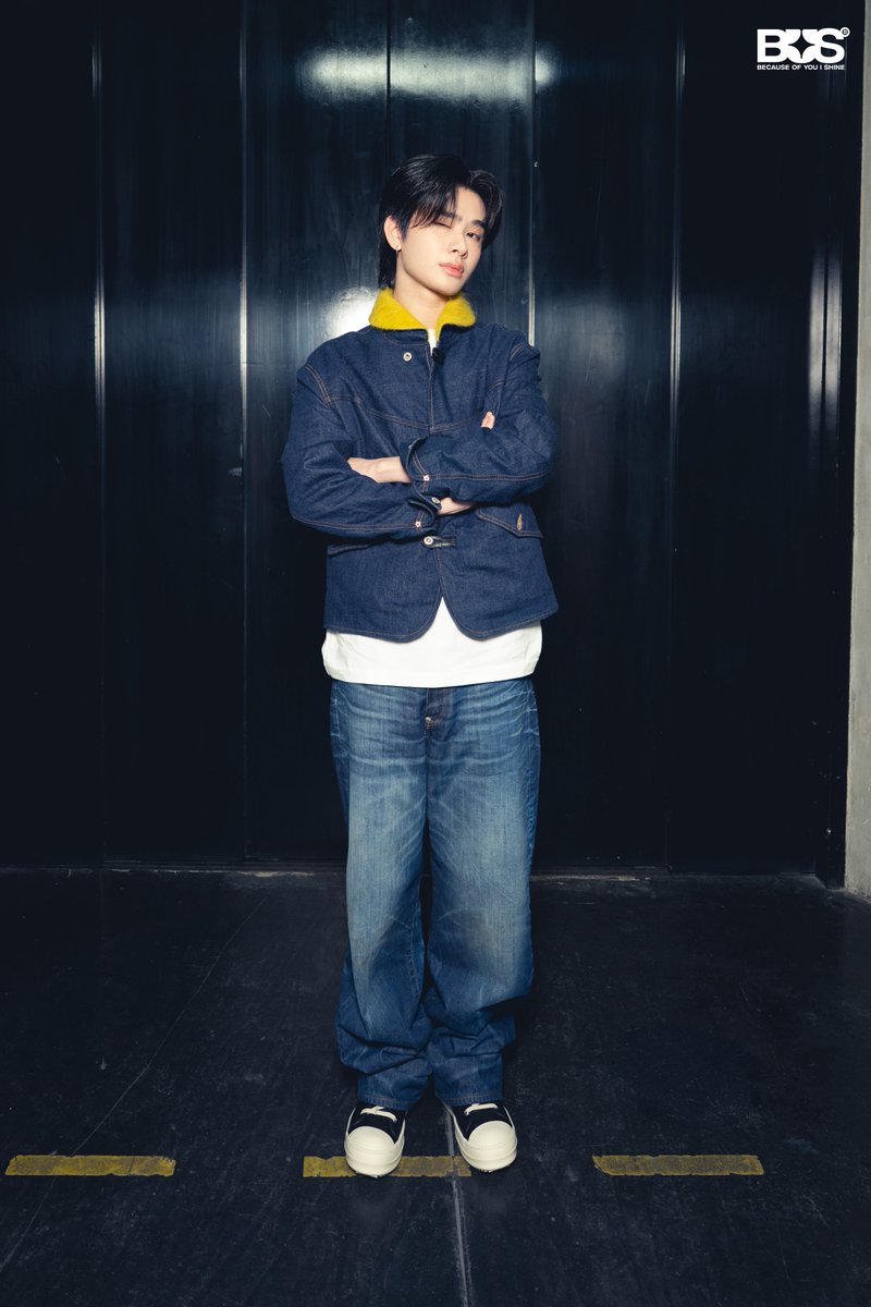 คิดถึง BECAUSE OF YOU, I SHINE THE FIRST ALBUM FANSIGN กันไหมครับ ❓

พวกเราเอาภาพมาฝากทุกคนครับ 😎 (6/13) 

#THAIchayanon 
#BUS_BECAUSEOFYOUISHINE_FANSIGN
#BUSbecauseofyouishine