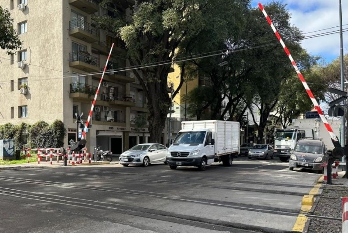 Licitan la obra del paso bajo nivel de Álvarez Thomas en la Comuna 12 @regionmetro regionmetro.com/noticias_detal… #noticias