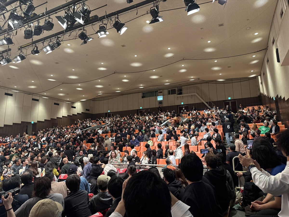 q3jQd9xK0aZSvEL's tweet image. #pwzero1 バチバチエルボー合戦はヨネに軍配  奮闘・松永を真っ向から粉砕  dx-sp.gsj.bz/dxnews.Index/d…

怖くて強いヨネさん観れて幸せ。エルボーはやっぱりプロレス界一。松永選手の醸しだす華と奮闘ぶりも心に響きました👏