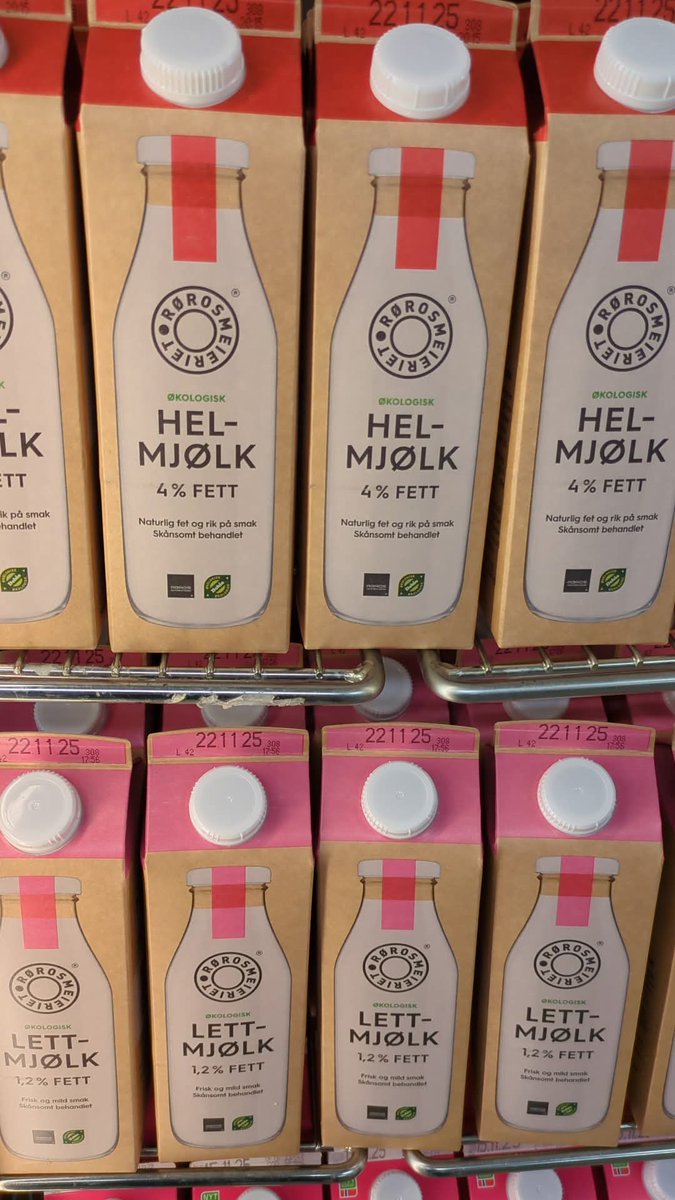 Tine har valgt å støtte bruk av tilsetningsstoffet Bovaer i kyrfôret. Derfor drikker jeg kun melk fra Rørosmeieriet. Anbefaler alle å gjøre det samme hvis vi skal få slutt på dette klimahysteriet🥛🐄