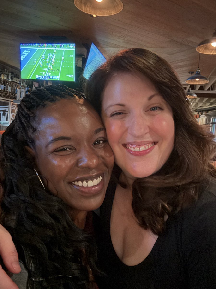 LionQueenTvFilm's tweet photo. That’s A Wrap🎬 #StDenisMedical #WrapParty 🍷 https://t.co/RbozqcvWMO