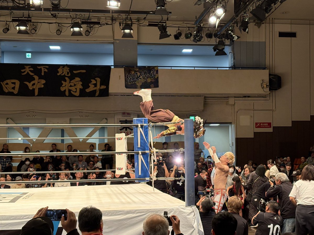 pwnotsudoi's tweet image. この試合を見たことは死ぬまで忘れないな。それは脳裏に焼きつくシーンが多かったから。清宮選手のダイナミックな技がひたすら凄かったし、ハヤブサ選手の完璧な技のクオリティも異常ですね。相性が良くて、これから何回も見たくなる最高の組み合わせ。天才同士の良きライバルに！

 #pwzero1