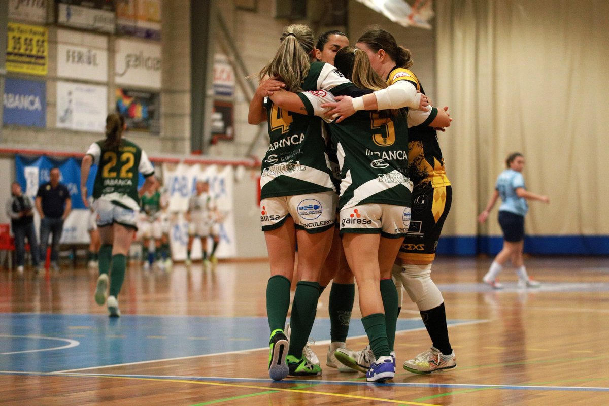 O <a href="/valdetiresfsf/">valdetiresfsf</a> logrou remontar o encontro ante o combativo <a href="/CdcSanJoseFS/">CDC SAN JOSÉ FS</a> e quedarse cos tres puntos ao impoñerse por 3-1 no Pavillón de Esteiro.

⚽️ 0-1 Aurora (18'), 1-1 Paula (33'), 2-1 Luin (36') e 3-1 Patri Corral (39').

📸 <a href="/SadMoody241/">Victor</a>