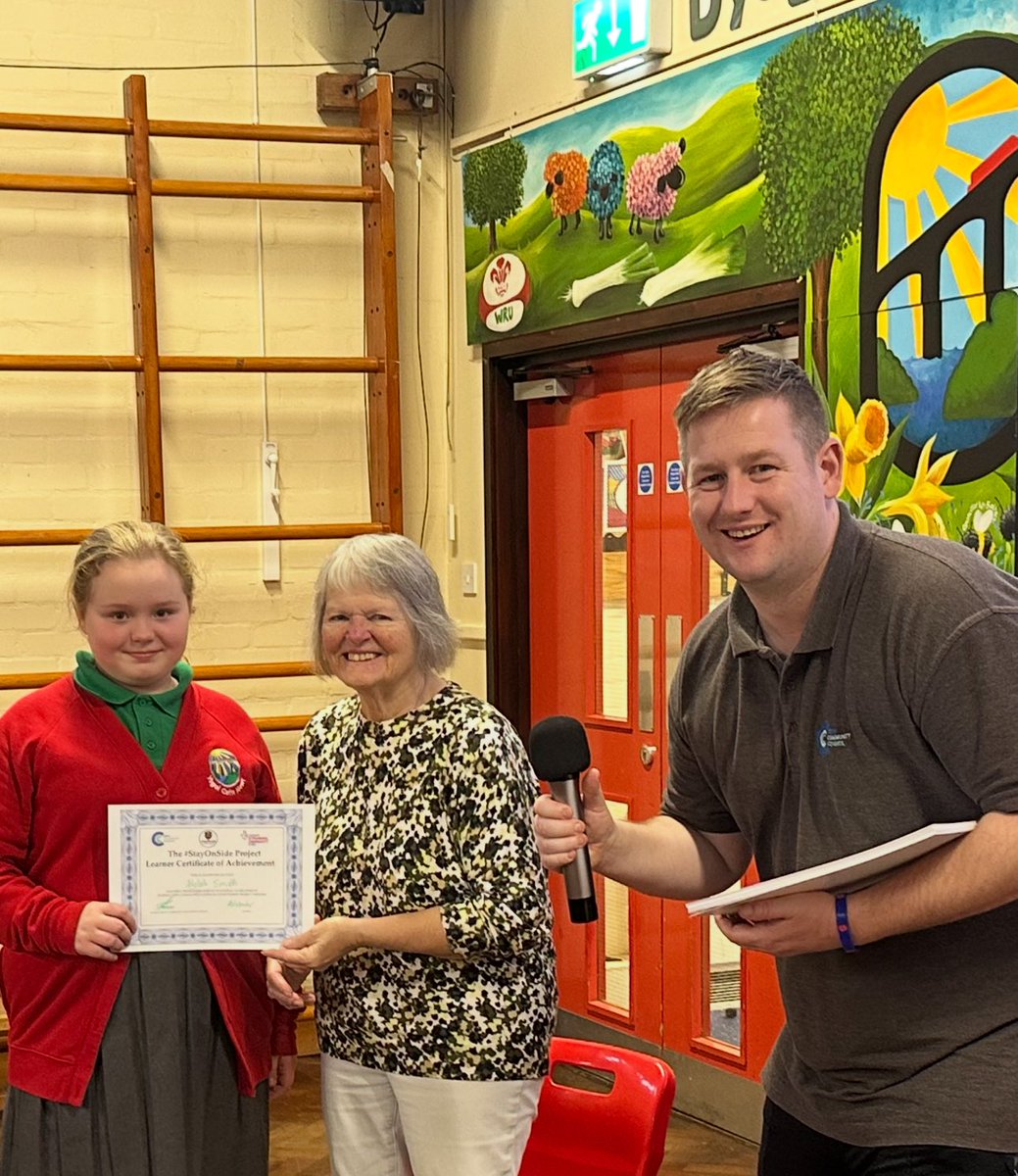 AndrewRuscoe's tweet image. What an incredible Presentation from Ysgol Cefn Mawr. It was really moving on how much they have learnt from the #StayOnSide Project. 

In fact it was the most enjoyable version of the course as we were able to bring Community Champions to life. 

Well done Year 6 &amp;amp; thank you 🙌
