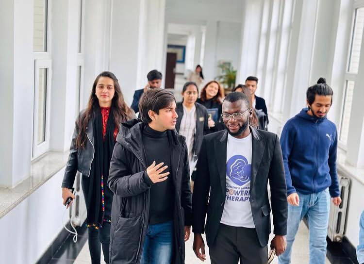 People say multitasking doesn’t work.
But honestly, it’s worked for me.

Most of my life, I’ve been involved in multiple things at once.

At one point, I was serving on the council of the International Federation of Liberal Youth,
leading young activists across Asia, working as a