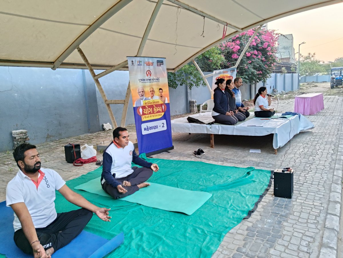 infomahesanagog's tweet image. મહેસાણા જિલ્લામાં અટલ સ્પોર્ટ્સ સેન્ટર અને આત્મારામ કાકા ફિઝિયોથેરાપી સેન્ટર, મહેસાણા  તેમજ તાલુકા સ્તરે સેકન્ડરી સ્કૂલ, વિજાપુર ખાતે મેદસ્વિતા મુક્ત યોગ કેમ્પનો શુભારંભ કરાયો 
@CMOGuj @InfoGujarat 
@CollectorMeh @ddo_mehsana