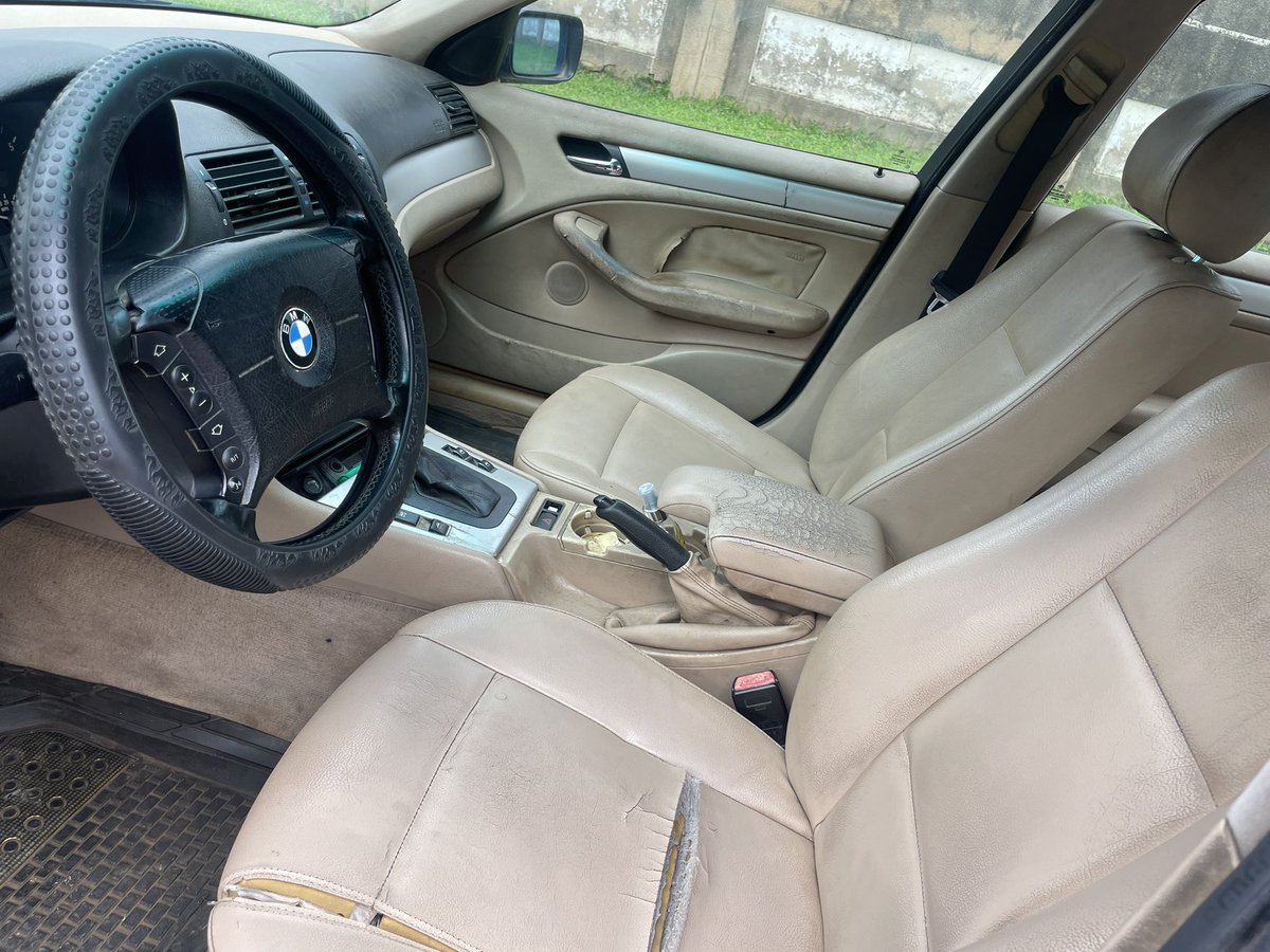 Jaysom9's tweet photo. @topcars_abuja @Carsnationn BMW 325i 2005 (Nigerian Used)
Very sound engine and gear 💯
Clean interior and exterior
Going for ₦3.5M
Location: Abuja
DM or call for inspection and more details 🚗🔥 https://t.co/Ie7Znytf0I