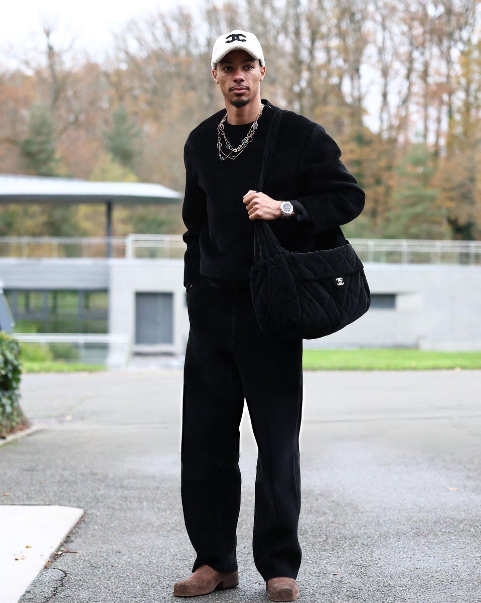 🧘🏻‍♀️ (@_iromee) on Twitter photo 