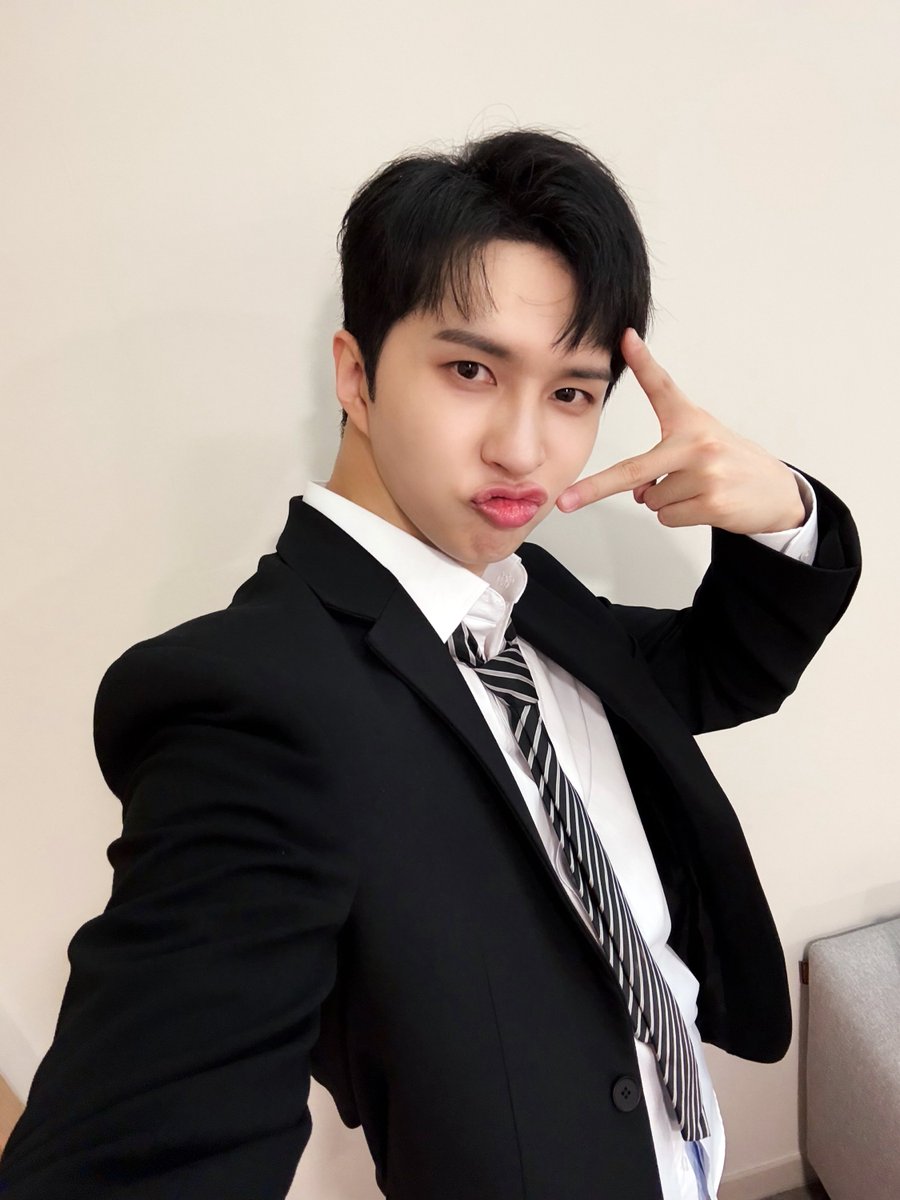 jaehwany0406's tweet image. 나 백점짜리 쟌찰리 , 뉴찰리, 돌찰리 싹 달라진거야~👊🏻☺️