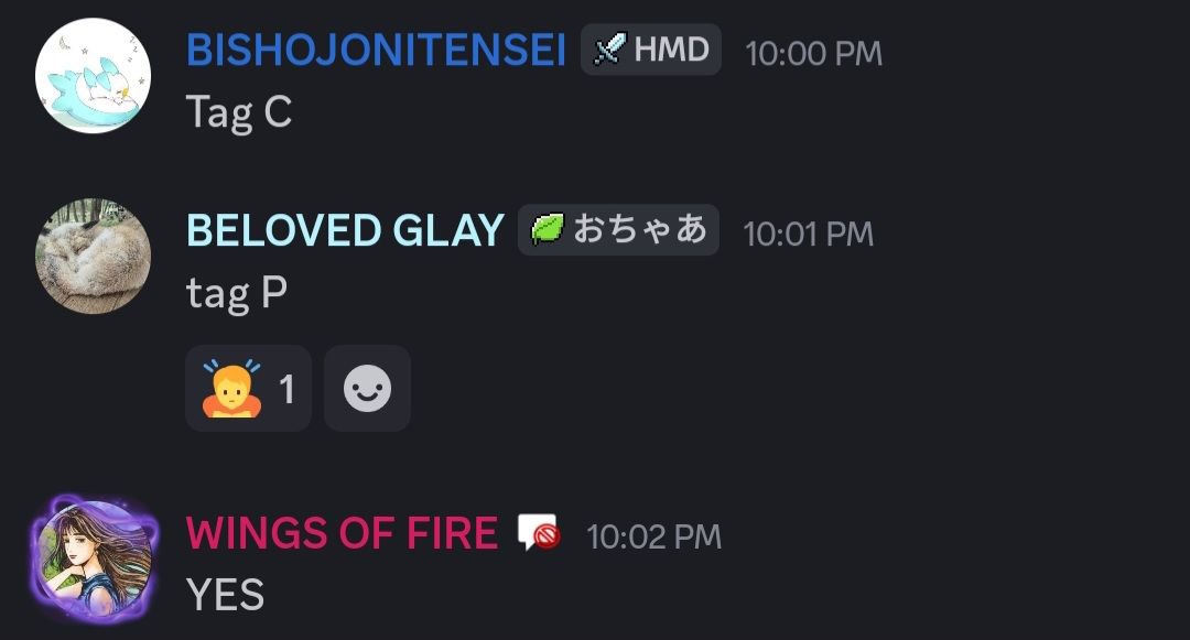 Lounge Out Of Context tweet media