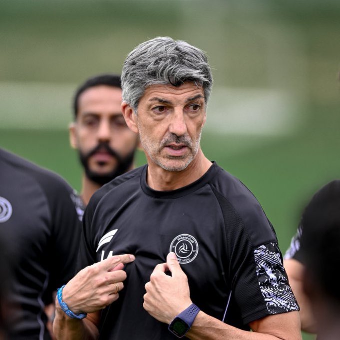 منبر دورينا 
ادارة نادي الشباب تواصلت مع عدد من المدربين لخلافة المدرب الحالي الغواسيل الخيارات تضم عددا من الاسماء التي دربت الشباب ودربت دوري السعودي ممكن نشاهد خبر اقالة الغواسيل 🖤🤍🤩🤩