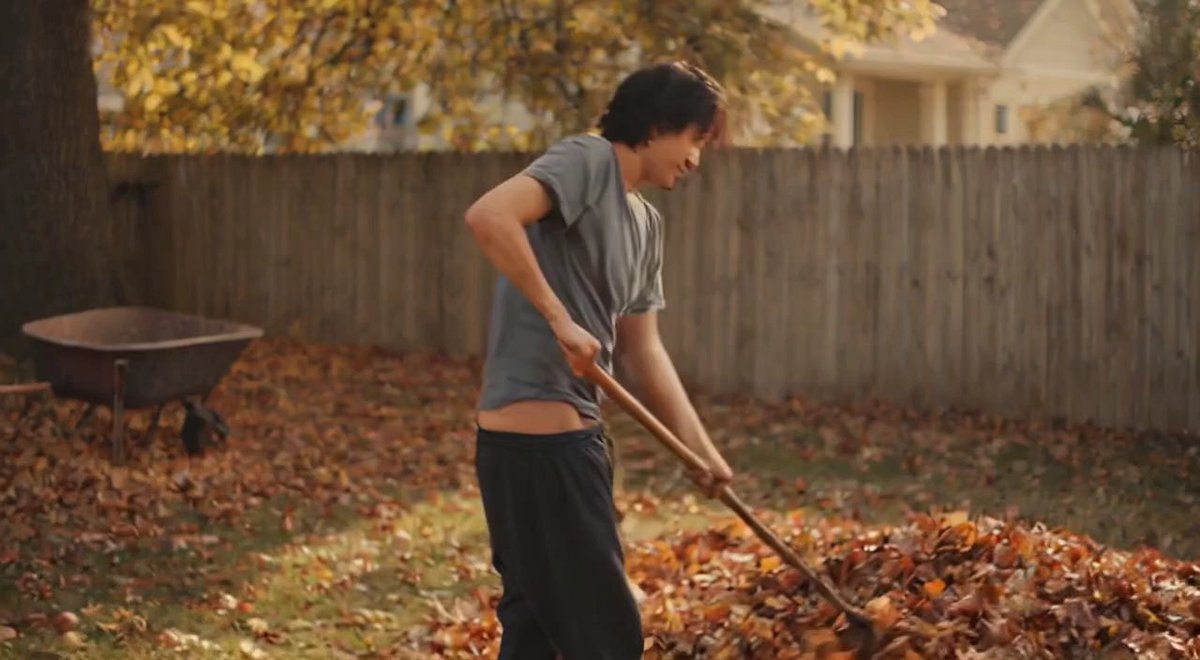 SaggerTri's tweet photo. Screenshots of this video I made with Sora 2 of this guy raking leaves in his back yard

#screenshots #gay #gayguys #sora2 #rakingleaves https://t.co/Bnwt1WLq3r