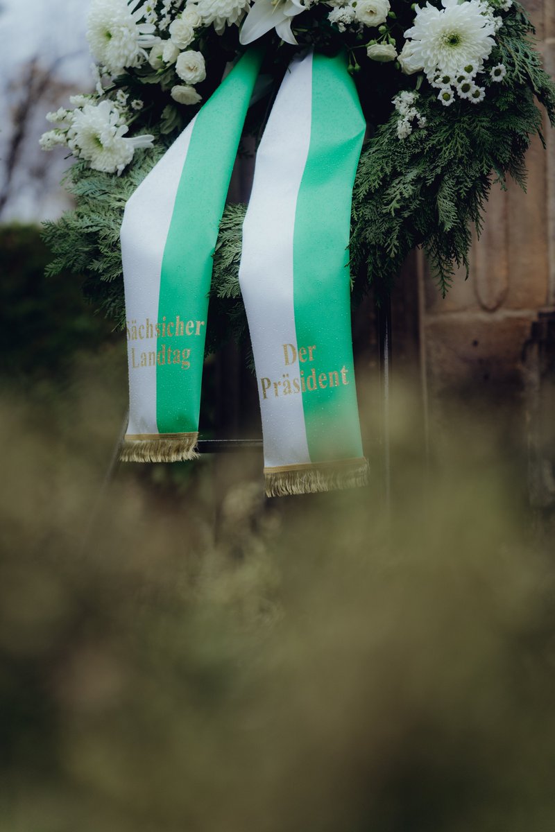 Kranzniederlegung: Landtagspräsident Alexander Dierks nahm heute am Gedenken an die jüdischen  Gefallenen des Ersten Weltkriegs auf dem Neuen Jüdischen Friedhof in Dresden teil und sprach das Totengedenken.