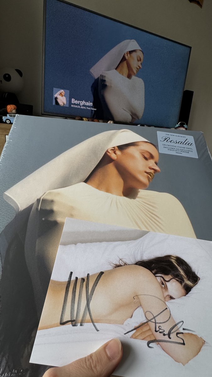 Masterpiece has arrived ❤️‍🔥
#lux #Rosalia