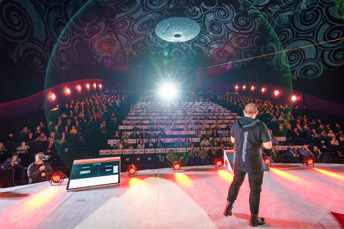 Podrzucam wszystkim, który w pracy muszą czasem wystąpić publicznie i pokazać coś na ekranie. 

Bezpłatne szkolenie z prezentacji multimedialnych.

Po prostu, bezpłatne, bez żadnych haczyków, wystarczy przyjść.
Najbliższy czwartek, w Warszawie.

mediafun.pl/zapraszam-na-b…