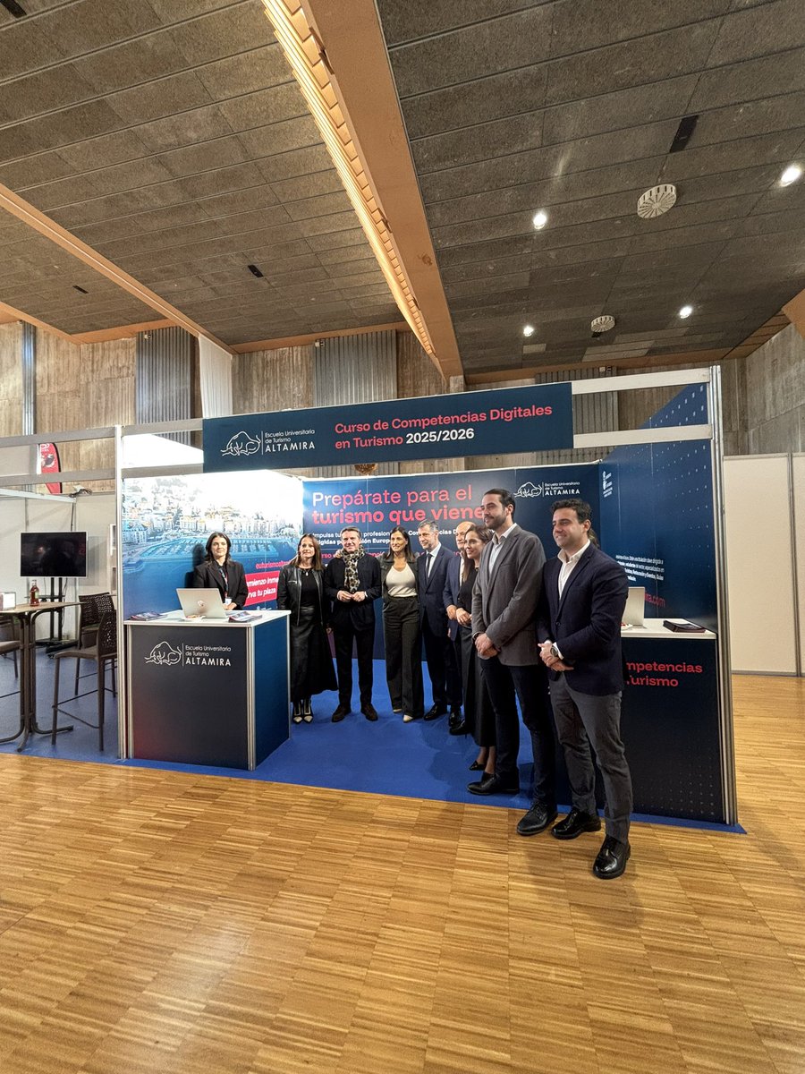 La @EUTAltamira presenta en la I Feria de Hostelería de Cantabria, junto a la @AEHCCantabria, su programa de Competencias Digitales en Turismo, con el apoyo de la Consejería de Cultura, Turismo y Deporte para impulsar la transformación digital del sector. #TurismoCantabria