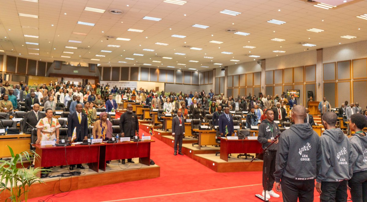 youthagenda254's tweet image. At the 5th APRM Youth Symposium in Johannesburg, Youth Agenda (YAA) represented by
@SengeliBrian is championing deeper investment in youth leadership, accountability &amp;amp; inclusion across Africa.
@APRMorg 
#APRMYOUTH
 #MakingTheYouthFactorCount