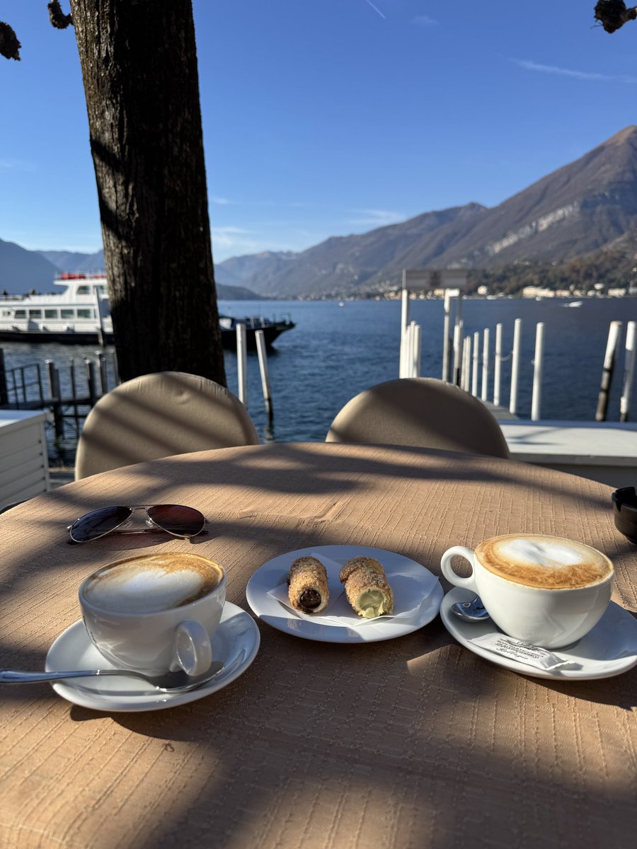 soyelrks's tweet image. Saluti da Lago di Como