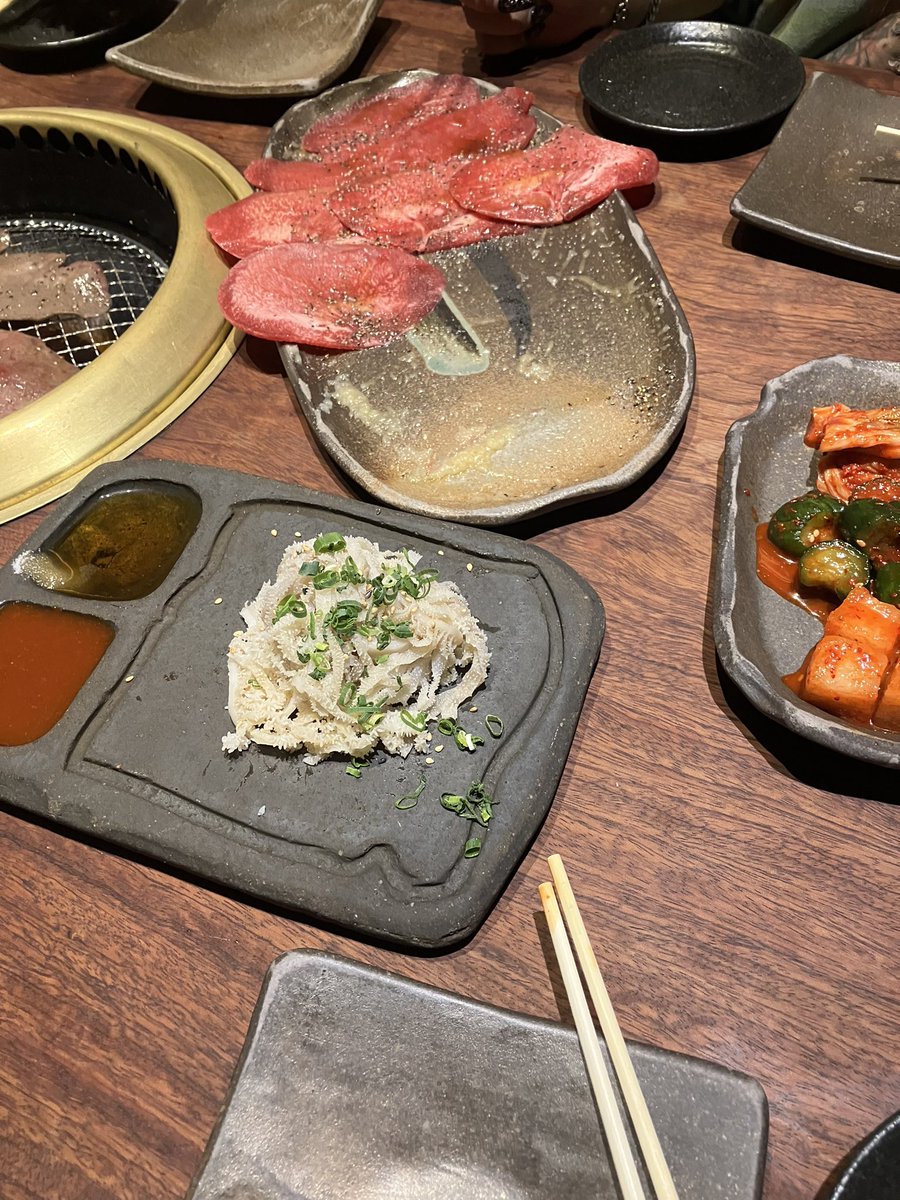 TakatsukiRyo's tweet photo. 飲んで食べて店で死んで銭湯行って今また飲んで。 https://t.co/XH04vcS3lT