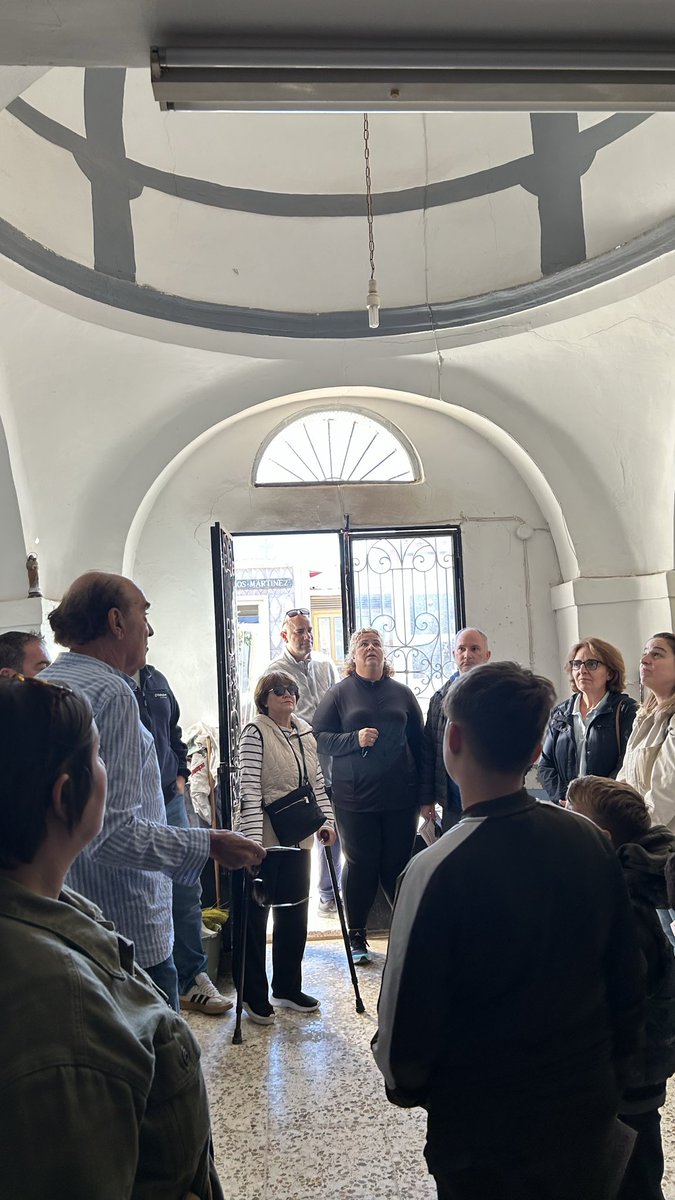 PSantomera's tweet image. “Los muertos solo están muertos, cuando el vivo los olvida”.
Visita guiada al cementerio de Santomera de la mano de nuestro cronista Blas Rubio. 
Gracias por este viaje por la historia y personas de nuestro pueblo.