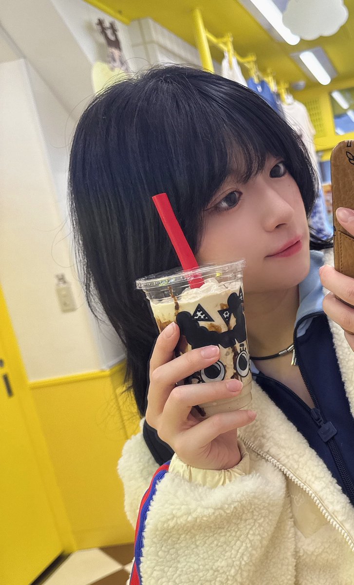 あまね スガキヤ最高🍜🥤 スガキヤの味噌煮込み超美味しいので食べて欲しい