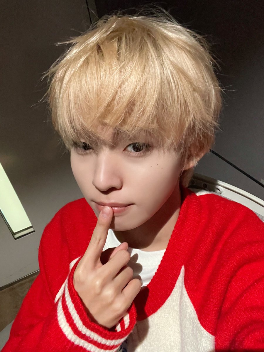 k!mi｡｡ tweet media