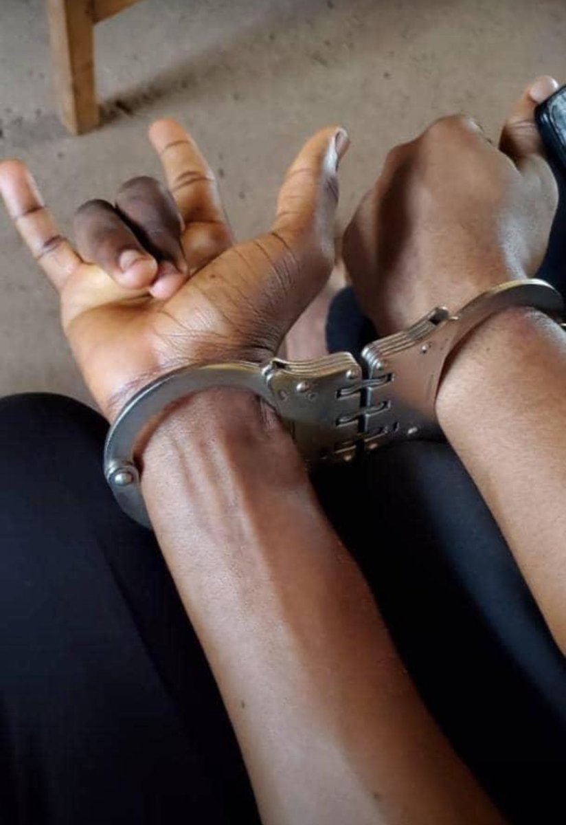 Dey don handcuffs spider man🕷😭