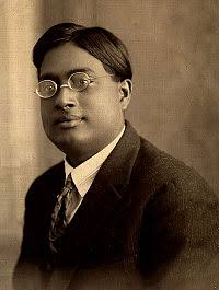 Gladiator_7679's tweet photo. 1/6
Born in Calcutta, Satyendra Nath Bose was an academic prodigy. He earned his Master's degree in 1915 with a record-breaking 92% from Calcutta University, a mark that remains unbroken today. His peer, Meghnad Saha, stood second. 🇮🇳 #SNBose #IndianPhysics #QuantumPioneer https://t.co/9nRYsiOmKH