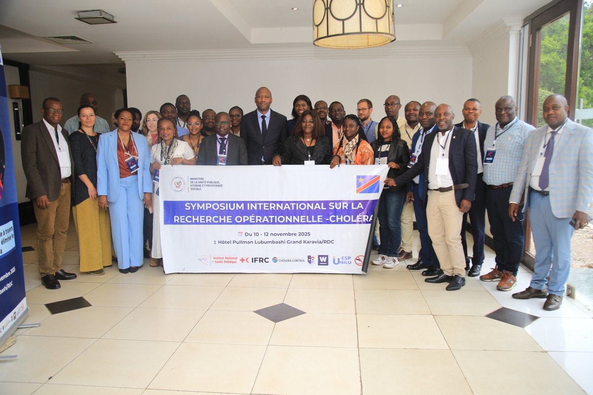 A_Kestens's tweet photo. 📍𝐋𝐮𝐛𝐮𝐦𝐛𝐚𝐬𝐡𝐢 🇨🇩⁣
📢 Le Symposium international sur le choléra a officiellement démarré ce 10 novembre à Lubumbashi !⁣
Pendant trois jours (du 10 au 12 novembre 2025), chercheurs, décideurs et partenaires échangent autour des évidences scientifiques pour éliminer le choléra.⁣
🎯 𝐎𝐛𝐣𝐞𝐜𝐭𝐢𝐟 : 𝐦𝐮𝐭𝐮𝐚𝐥𝐢𝐬𝐞𝐫 𝐥𝐞𝐬 𝐜𝐨𝐧𝐧𝐚𝐢𝐬𝐬𝐚𝐧𝐜𝐞𝐬 𝐞𝐭 𝐫𝐞𝐧𝐟𝐨𝐫𝐜𝐞𝐫 𝐥𝐞𝐬 𝐩𝐨𝐥𝐢𝐭𝐢𝐪𝐮𝐞𝐬 𝐝𝐞 𝐥𝐮𝐭𝐭𝐞 𝐜𝐨𝐧𝐭𝐫𝐞 𝐥𝐞 𝐜𝐡𝐨𝐥é𝐫𝐚⁣
@wellcometrust @ifrc @IFRCAfrica @Insprdc @SecGTFCC @uniluofficiel @MwambaKazadiOff   #SantéPublique #PNECHOL-MD