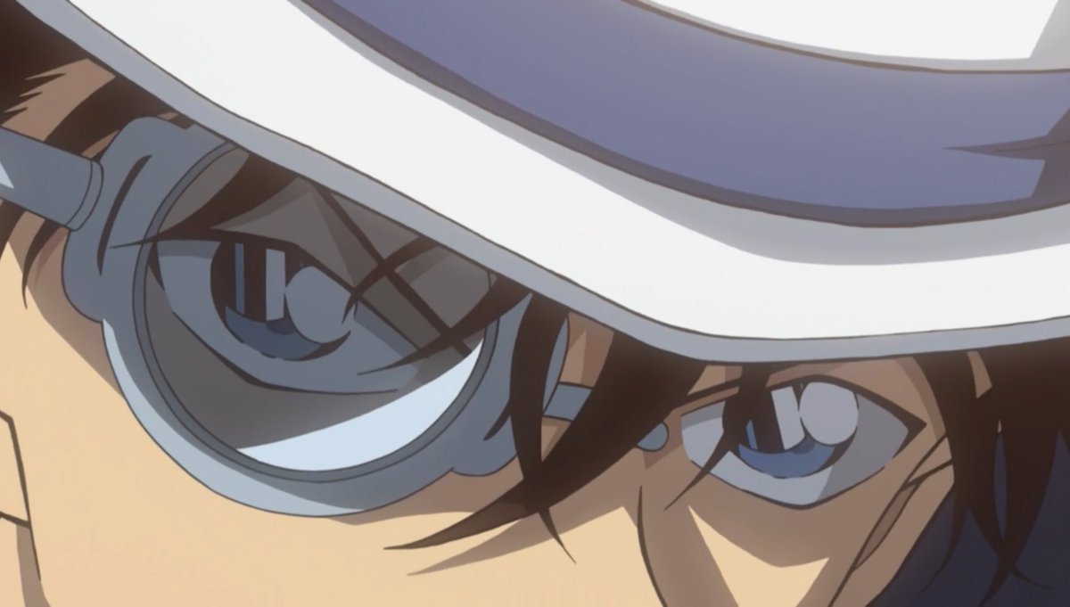 의식 안하고 있으면 얼굴 근육 1도 안써서 흐물흐물한 순두부 마시멜로 모찌 호에에 개냥이인데 키드님은 눈빛부터 갈아 끼우는게 너무너무야