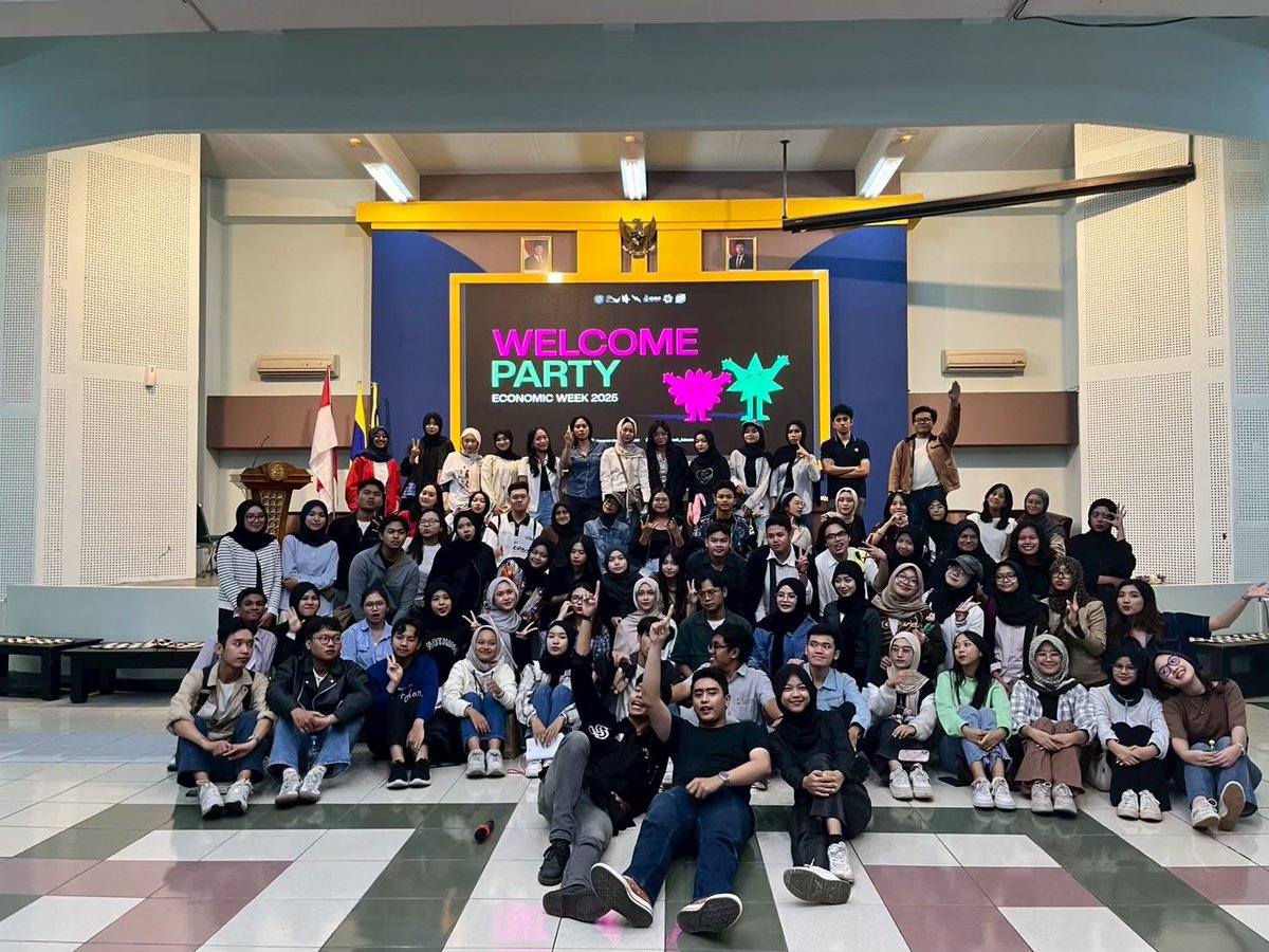 properfunctionn's tweet photo. did we make it?                               yes, we did. https://t.co/Hh3fnIarlD