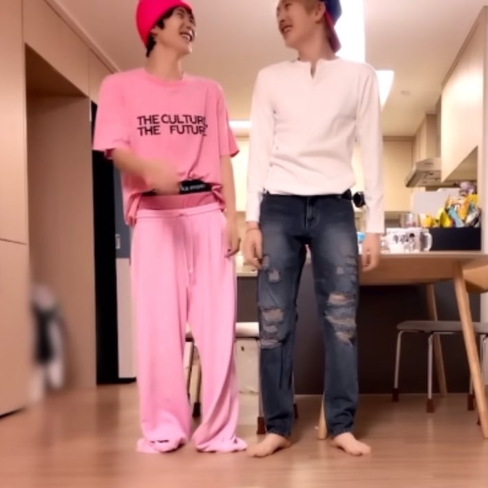 막내즈 패션쇼 개뿜씨앙ㅋㅋㅋㅋㅋㅋㅋㅋㅋㅋㅋ