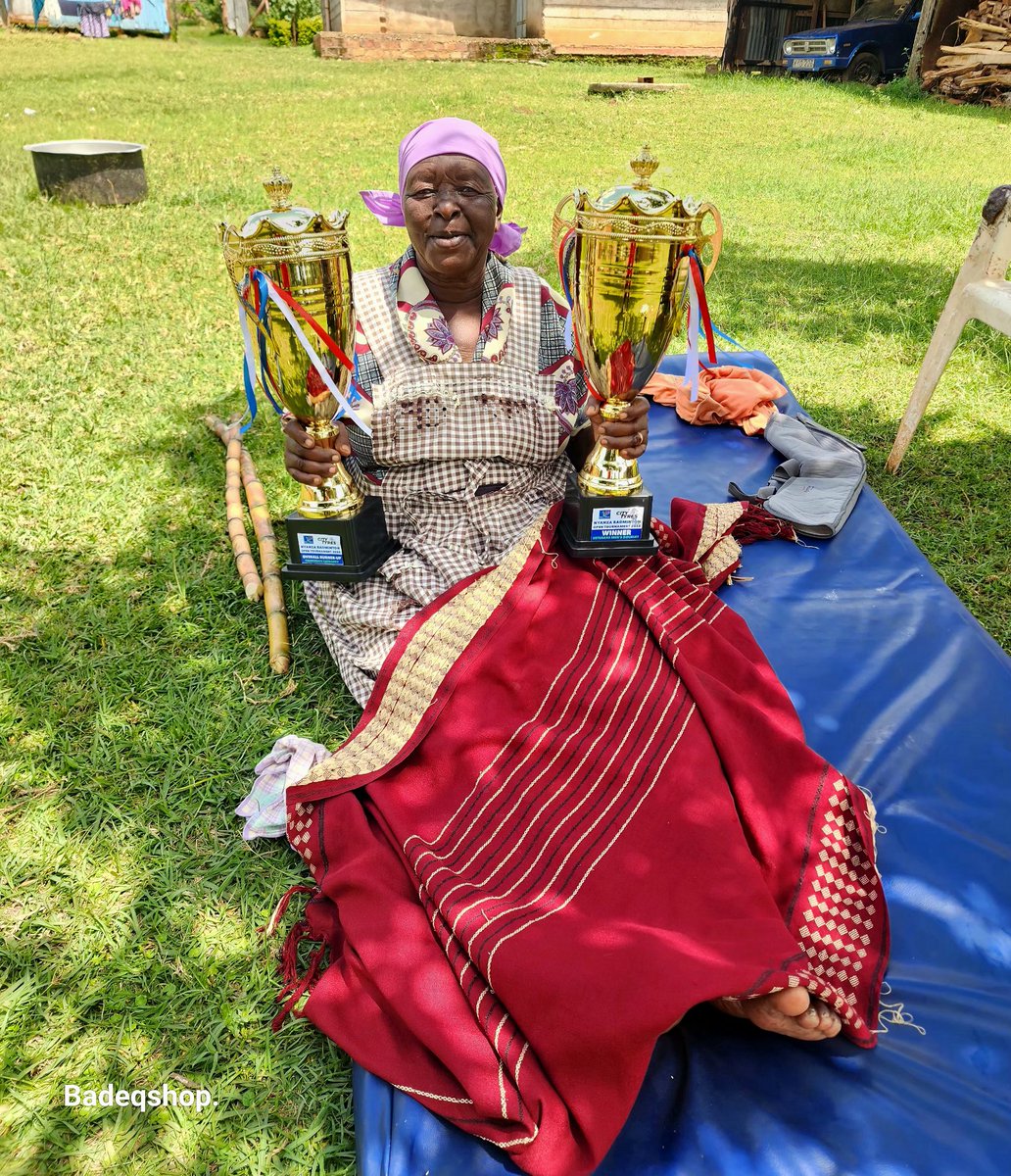 Badeqshop1's tweet photo. 𝑀𝑎𝑚𝑎 𝑎𝑚𝑒𝑠𝑒𝑚𝑎 Mondays are customary meant for #trophies🏆✨️🙏

Went back for some badminton in Kisumu and did a 𝙙𝙤𝙪𝙗𝙡𝙚, ahead of Arsenal 😅

𝙏𝙖𝙨𝙩𝙚 𝙩𝙝𝙖𝙩 𝙑𝙞𝙘𝙩𝙤𝙧𝙮 ,𝙖𝙩𝙡𝙚𝙖𝙨𝙩 𝙤𝙣𝙘𝙚 𝙞𝙣 𝙮𝙤𝙪𝙧 𝙡𝙞𝙛𝙚𝙩𝙞𝙢𝙚.

https://t.co/AS1NJFDizc https://t.co/BJULbZPdyM