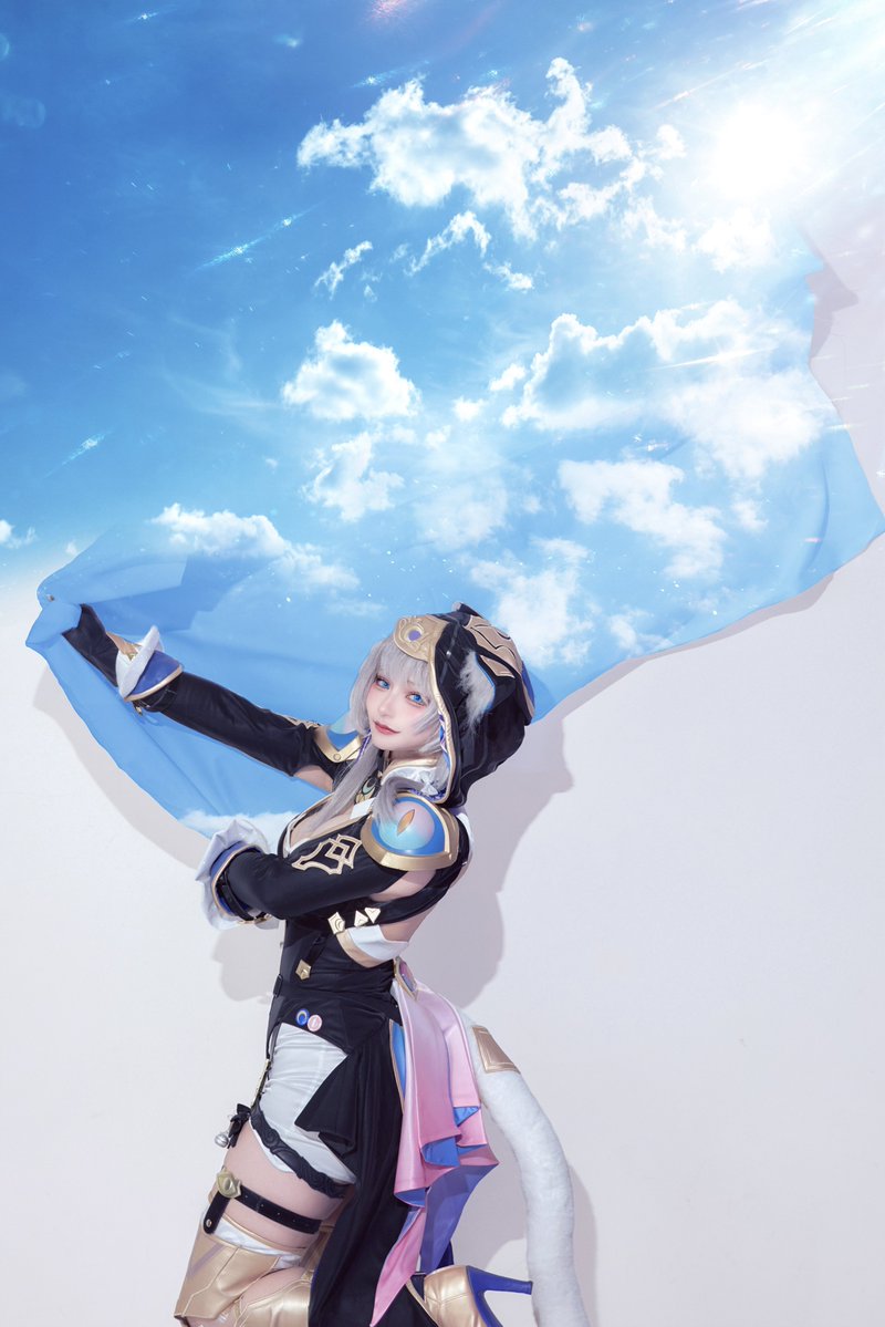 nonbiricos's tweet image. #Cipher 
.

　──あたしが英雄になれるチャンスが...
　　　　　　　　　　　　　ついに来たんだ。