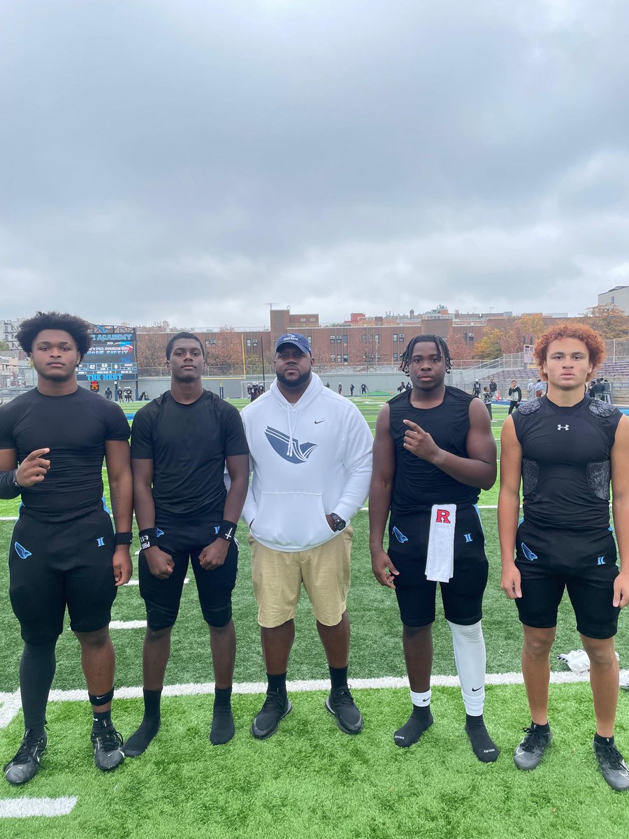 Chadellis91's tweet image. Playoffs loading #BrickbyBrick @HesterSincere @nate_11k @Josiahb5_ @KaevonRobinson0 History in the making