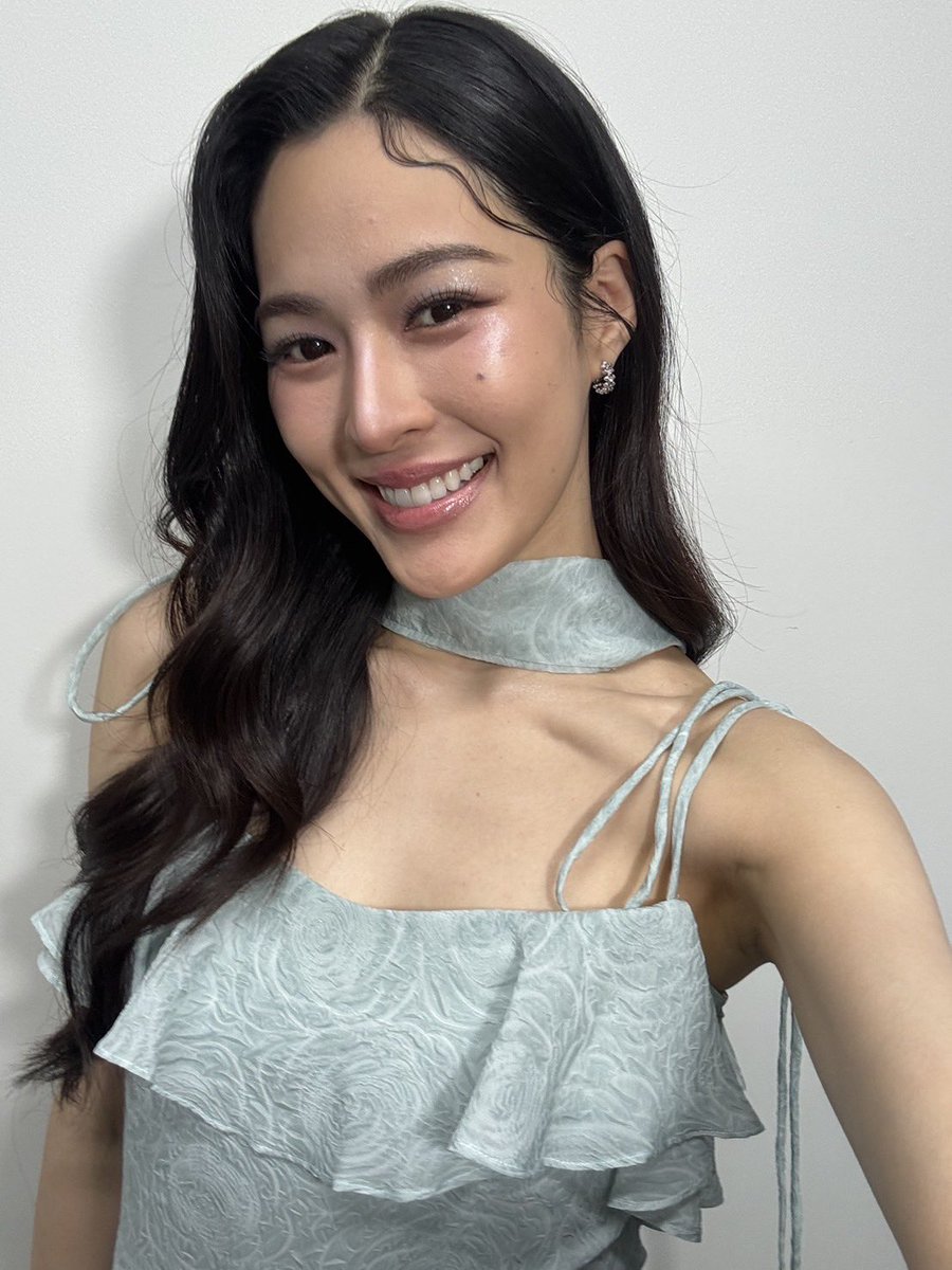 HerHynessBeauty's tweet photo. พี่สาวคนสวยพร้อมแล้วววว🥰😍🩷 ขอเสียงคนพร้อมหน่อยค่าา

LINGLING BA HERHYNESS
#LingHerHynessTiktokLive https://t.co/uurhBDEV0R