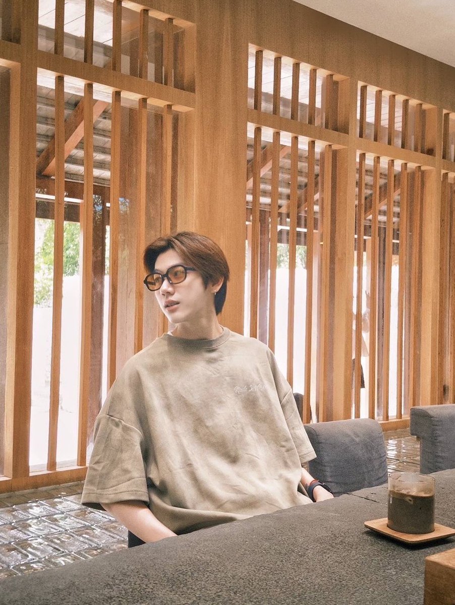 stampPanachkorn's tweet photo. #stamp_panachkorn https://t.co/mMfO3xt6j7