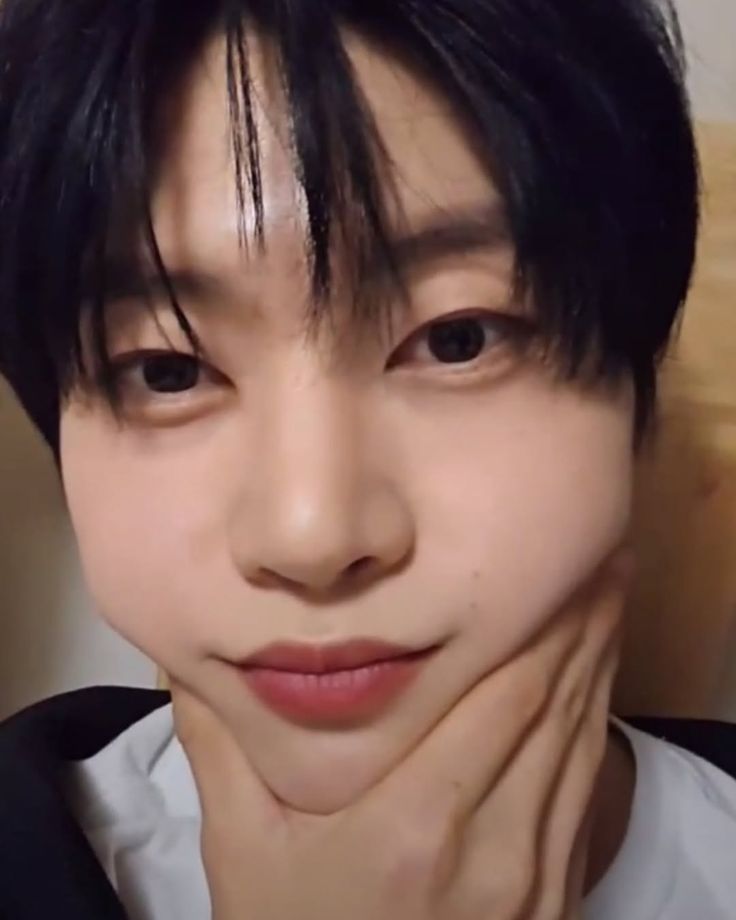 mattbreadcheeks's tweet image. 😊