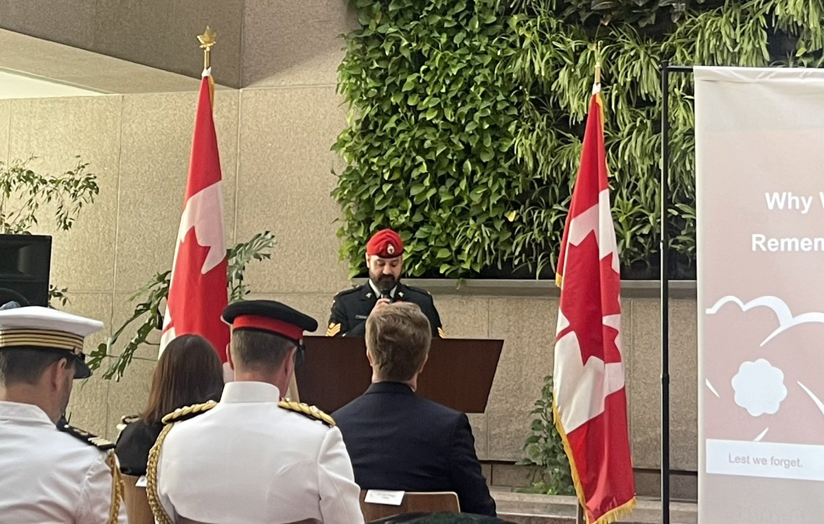Today, the Canadian Embassy in #Riyadh held a Remembrance Day ceremony to honor the bravery and sacrifice of those who served. We remember and salute their courage. #LestWeForget
#RemembranceDay
